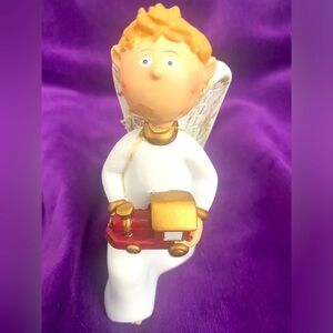 Item no: 28029. Gilde Angel figurine.
